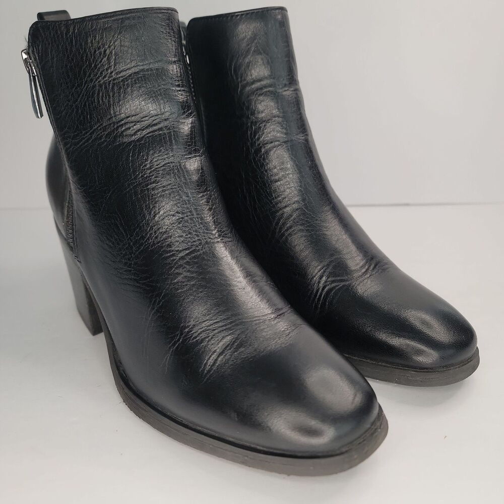 Sofft Womens Black Leather Ankle Boots Size 8 M Chunky Mid Heel Side Zip
